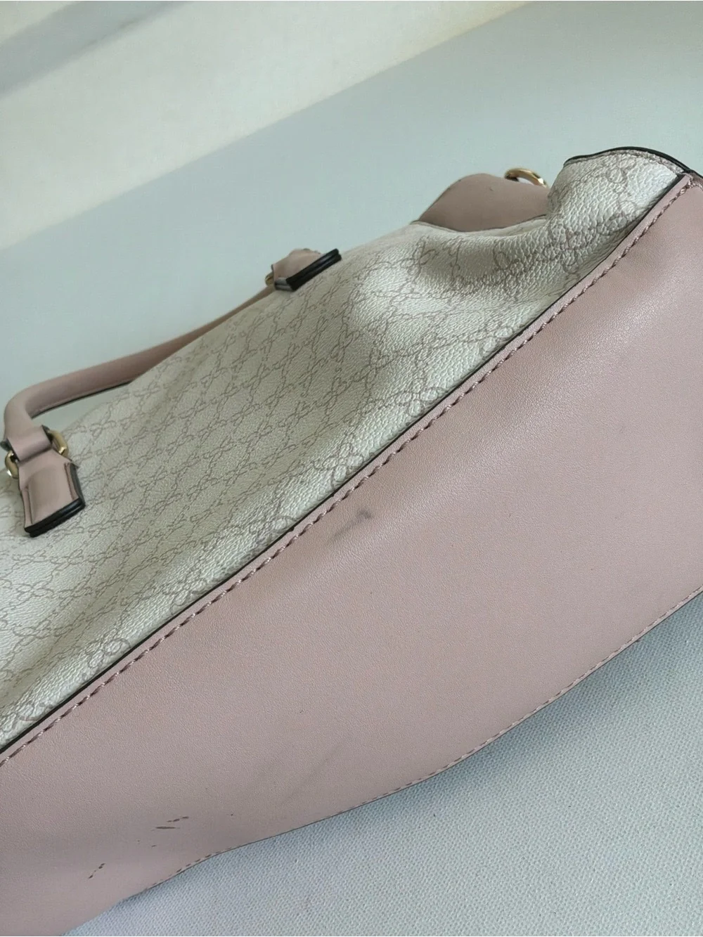 Nine West features brand